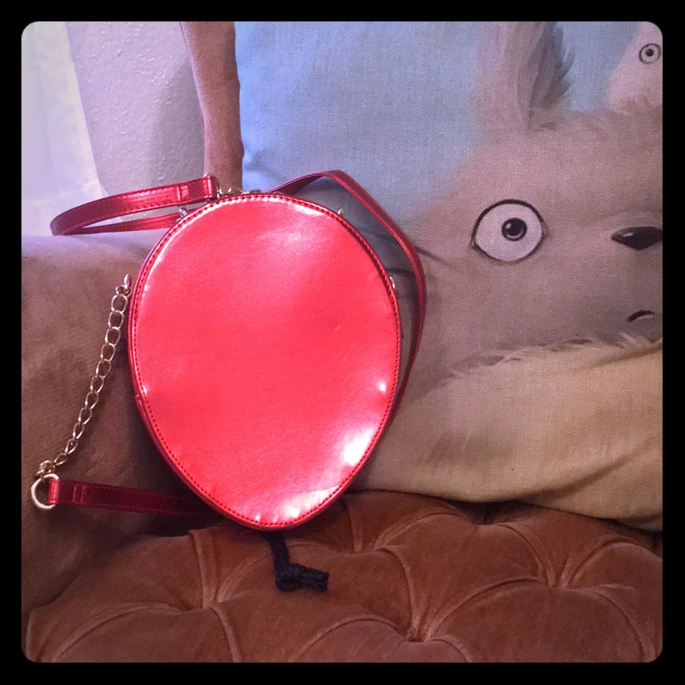 IT Red balloon purse 🎈